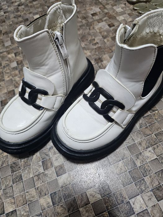 Дитячі черевики сапожки ботінки теплі  для дівчинки