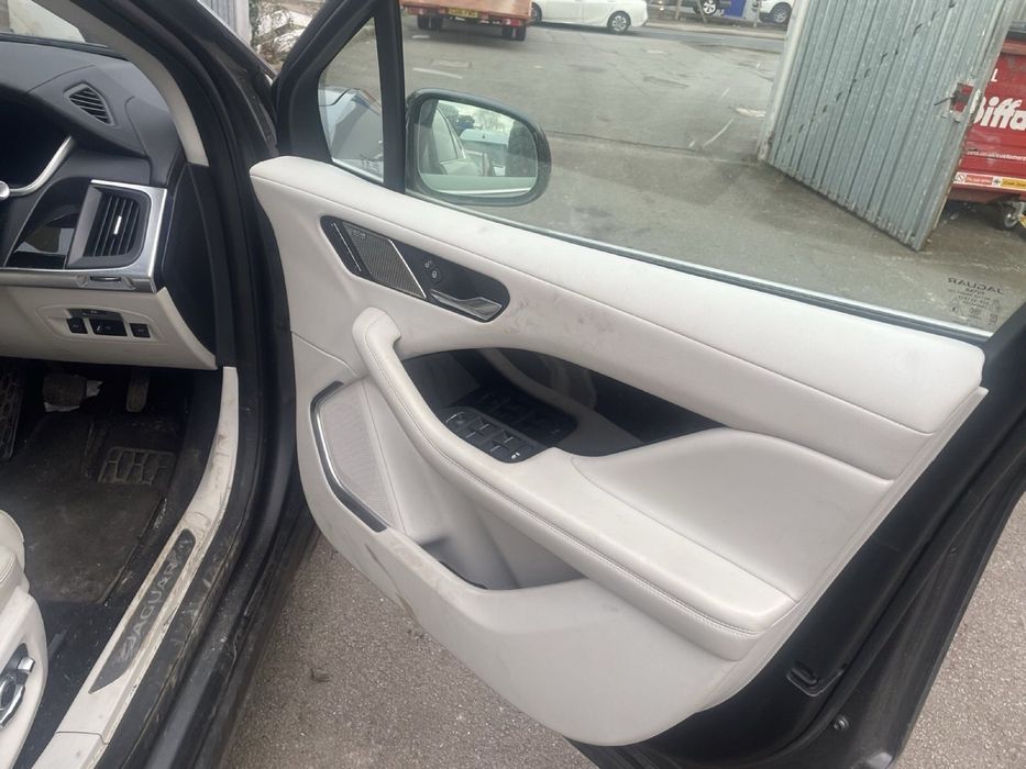 Разборка Ягуар I-Pace кузов двері батарея крила напіввісі двигун балки