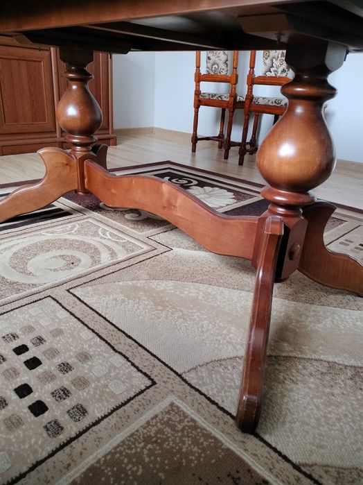 Uszkodzony stół rozkładany