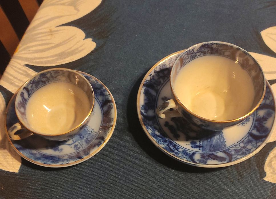 Conjunto de chávenas e pires 1 café e 1 chá Gilman Sacavém Portugal