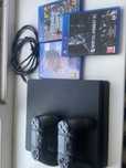 Playstation 4 Slim 1TB + аксесуари
