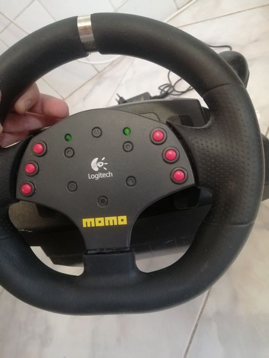 Руль logitech игровой для гонок