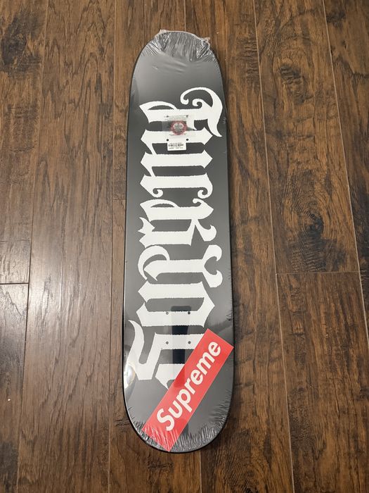 Дека Supreme ambigram 8.25