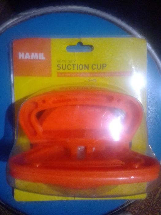 Срочно продам стекло держатель новый.