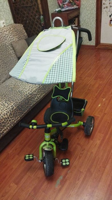 Детский велосипед с родительской ручкой