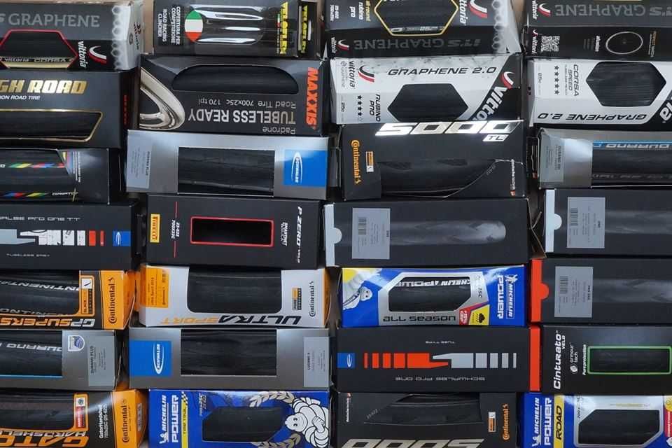 Покришки Шосе (Challenge.Schwalbe.Pirelli.Goodyear.Mavic)