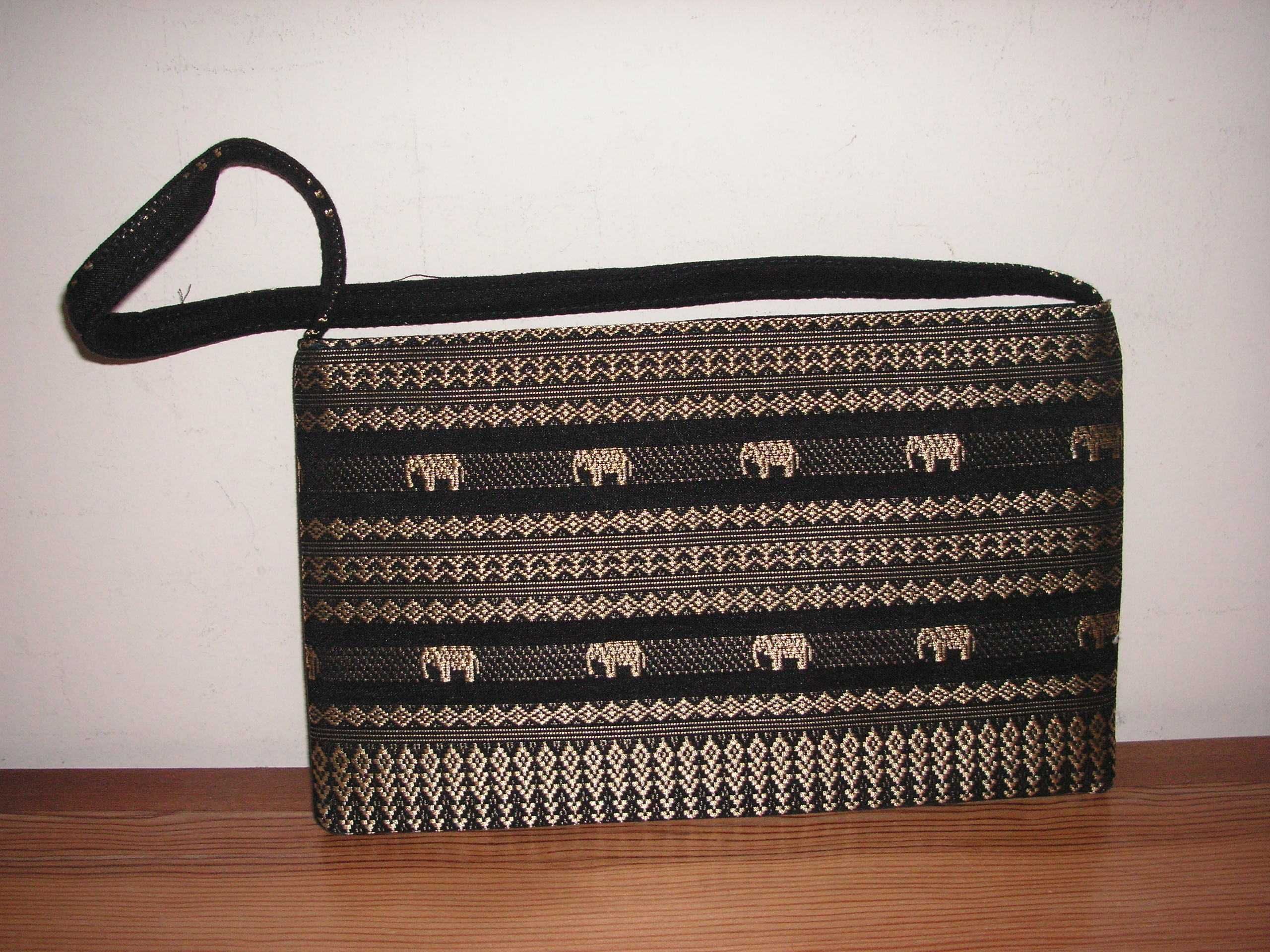 Mala / Bolsa / Pochette Preto e Dourado (Nova)