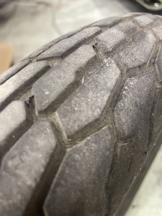 Opona bridgestone 100 x 90 x 17 okazja wyprzedaz