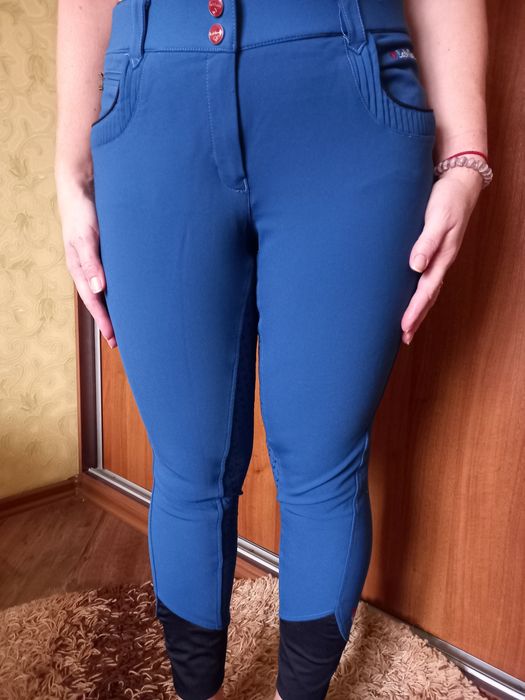 Штани для кінного спорту.