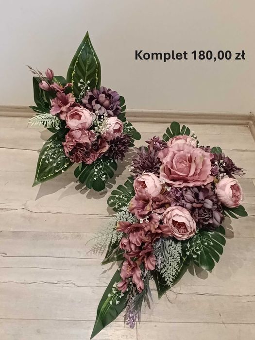 Komplet kompozycji: na grób + do wazonu