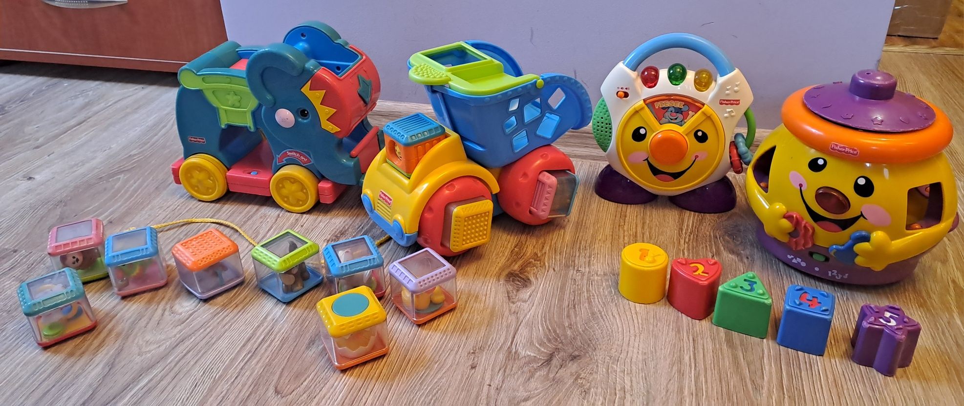 Zestaw interaktywnych zabawek Fisher Price