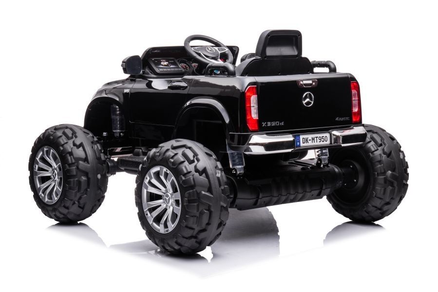 +LAKIEROWANY 4x4 2xakumulatory Auto Na Akumulator Mercedes DK-MT950