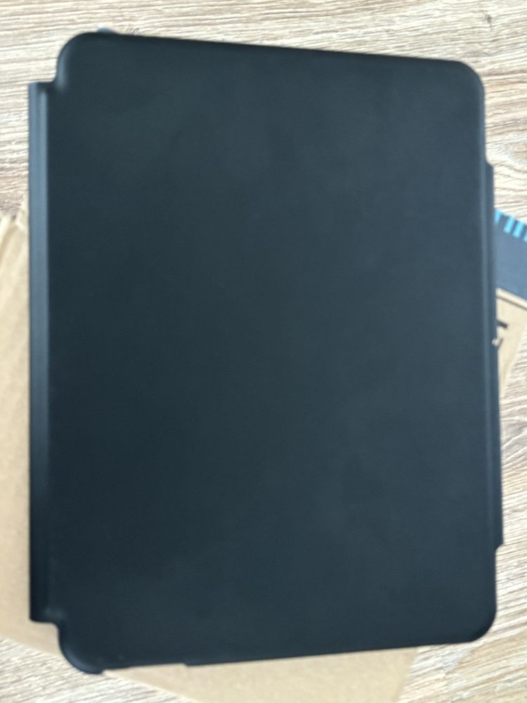 Klawiatura ESR Rebound Magnetic iPad Pro 11” / Air 5/4