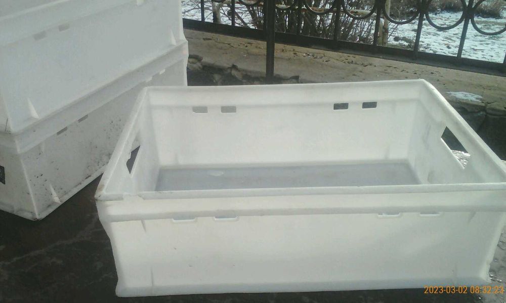 ящики пластикові   б\у.