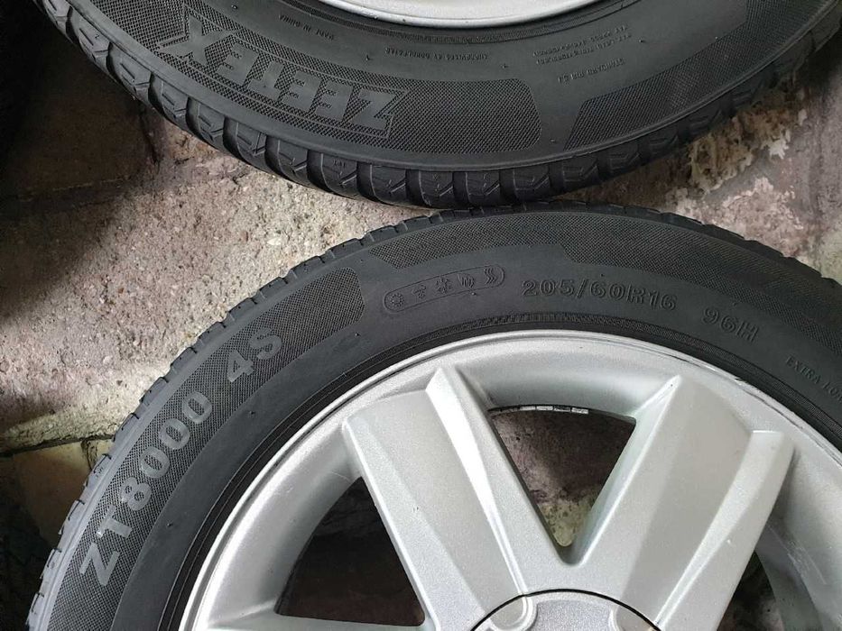 Felgi alu Renault R16 4x100 opony całoroczne 205/60R16 5,5mm