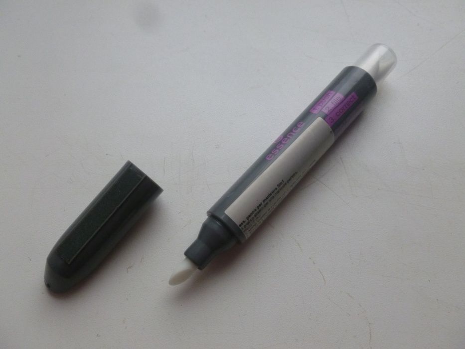 Карандаш корректор маникюра essence 3 в 1