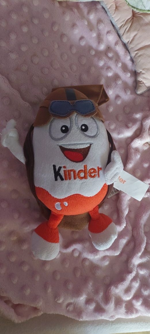 Maskotka kinder jajko z plecakiem Ferrero pluszak zabawka przytulanka