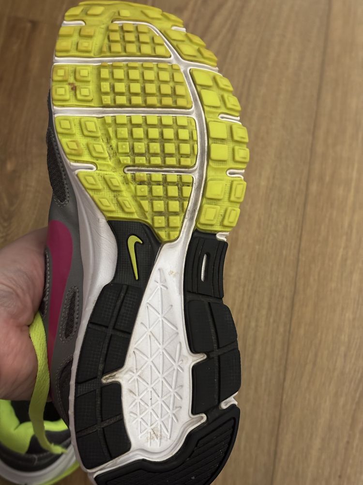 Nike revolution 39 damskie szare zielone szaro-zielone