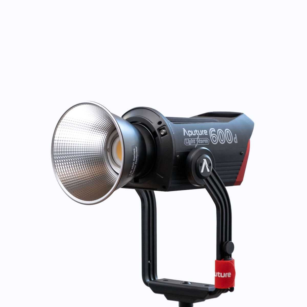 Світильник LED Aputure LS 600D Gold-Mount Daylight 600W