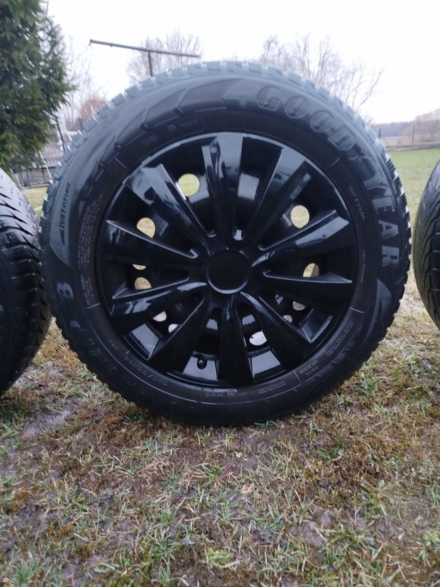 Felgi z oponami zimowe 15  4x100