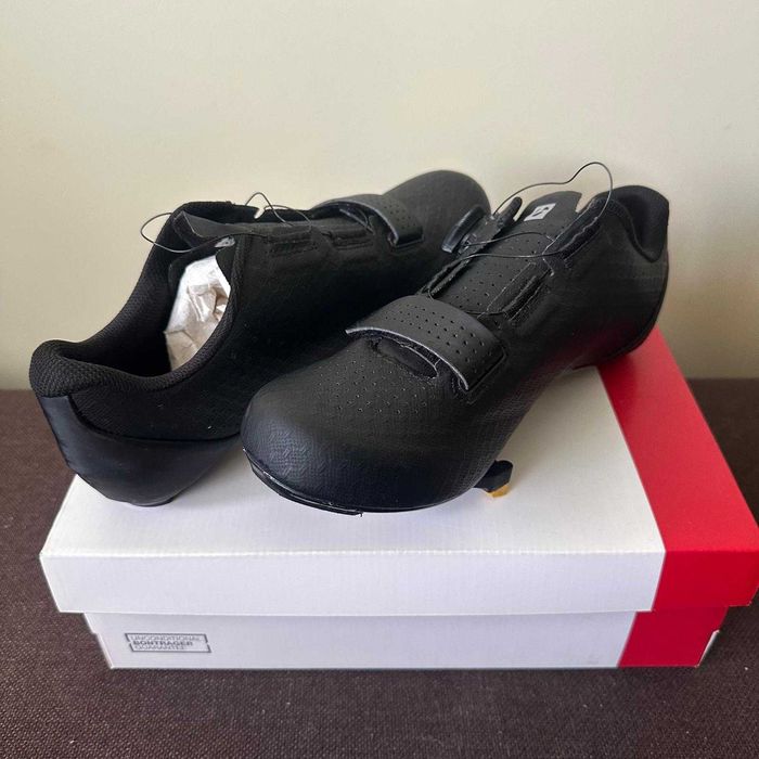 Buty kolarskie Bontrager Circuit Road Black 43 trek