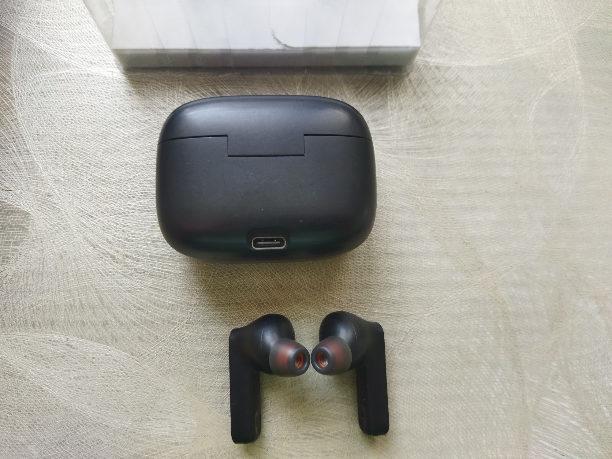 Продам наушники JBL tune 230nc tws