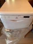 Посудомийна машина INDESIT DSG 573 EU
