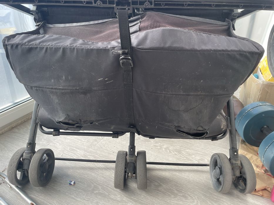 Коляска дитяча для двійнят chicco