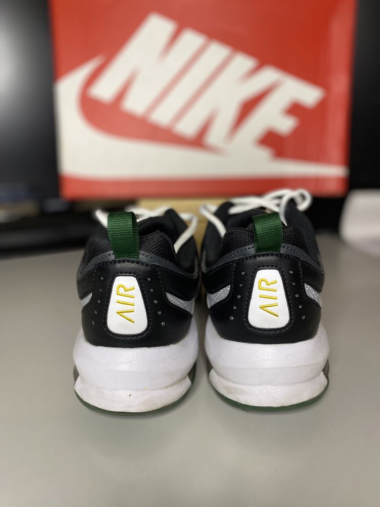 Чоловічі кросівки Nike AIR MAX AP 28см оригінал
