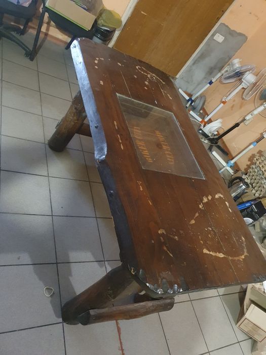 Стол для дачи или кафе