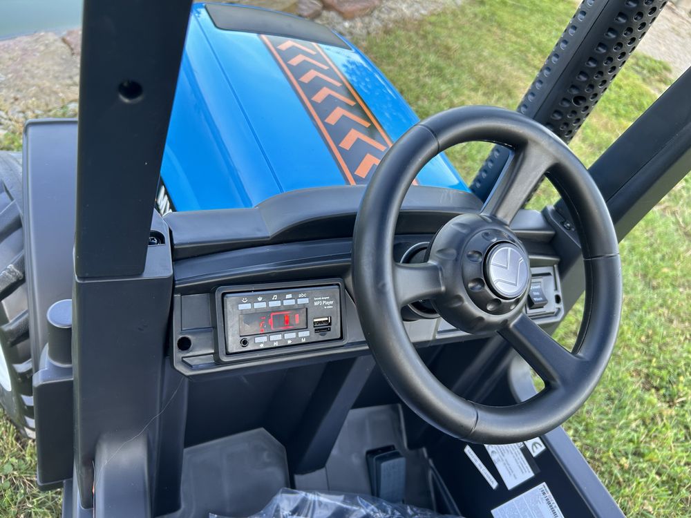 Traktor na akumulator NEW H T7 A011 24V 2x200W + KABINA + PILOT