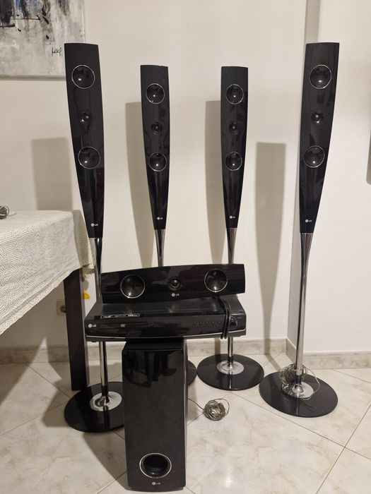 Home cinema 700w LG