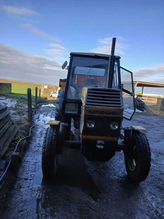 Wóz paszowy z traktorem