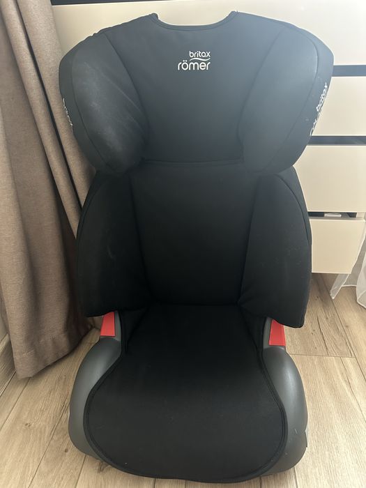 Продам дитяче крісло для автомобіля