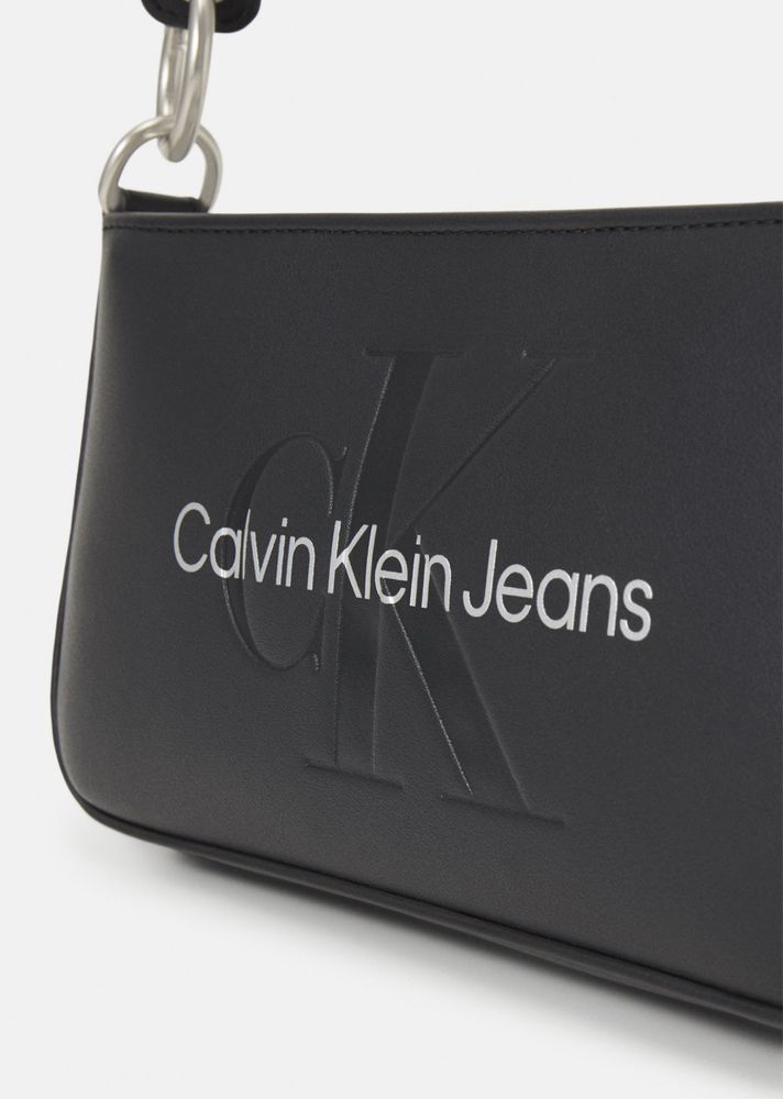 Жіноча сумка Calvin Klein