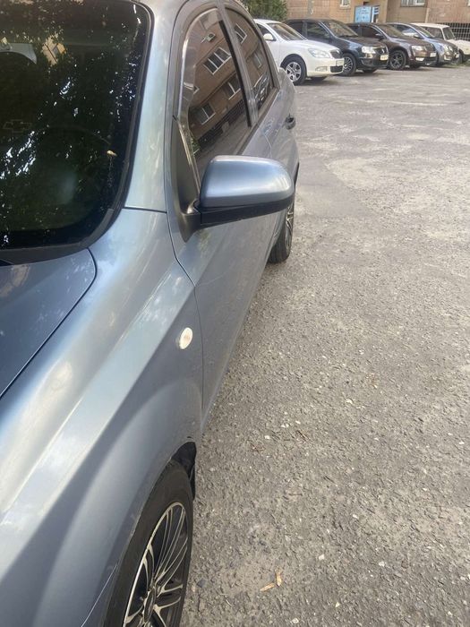 Шевроле Авео т250 Срочно.