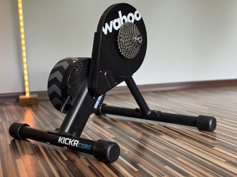 Trenażer rowerowy WAHOO KICKR CORE