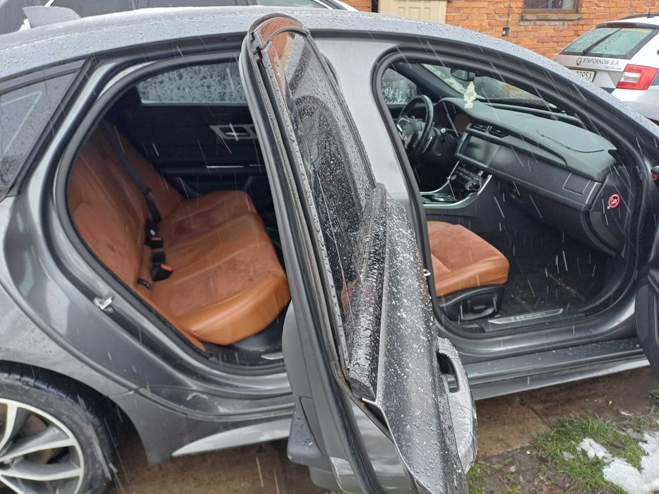 Jaguar XF 2.0 diesel 2018r.