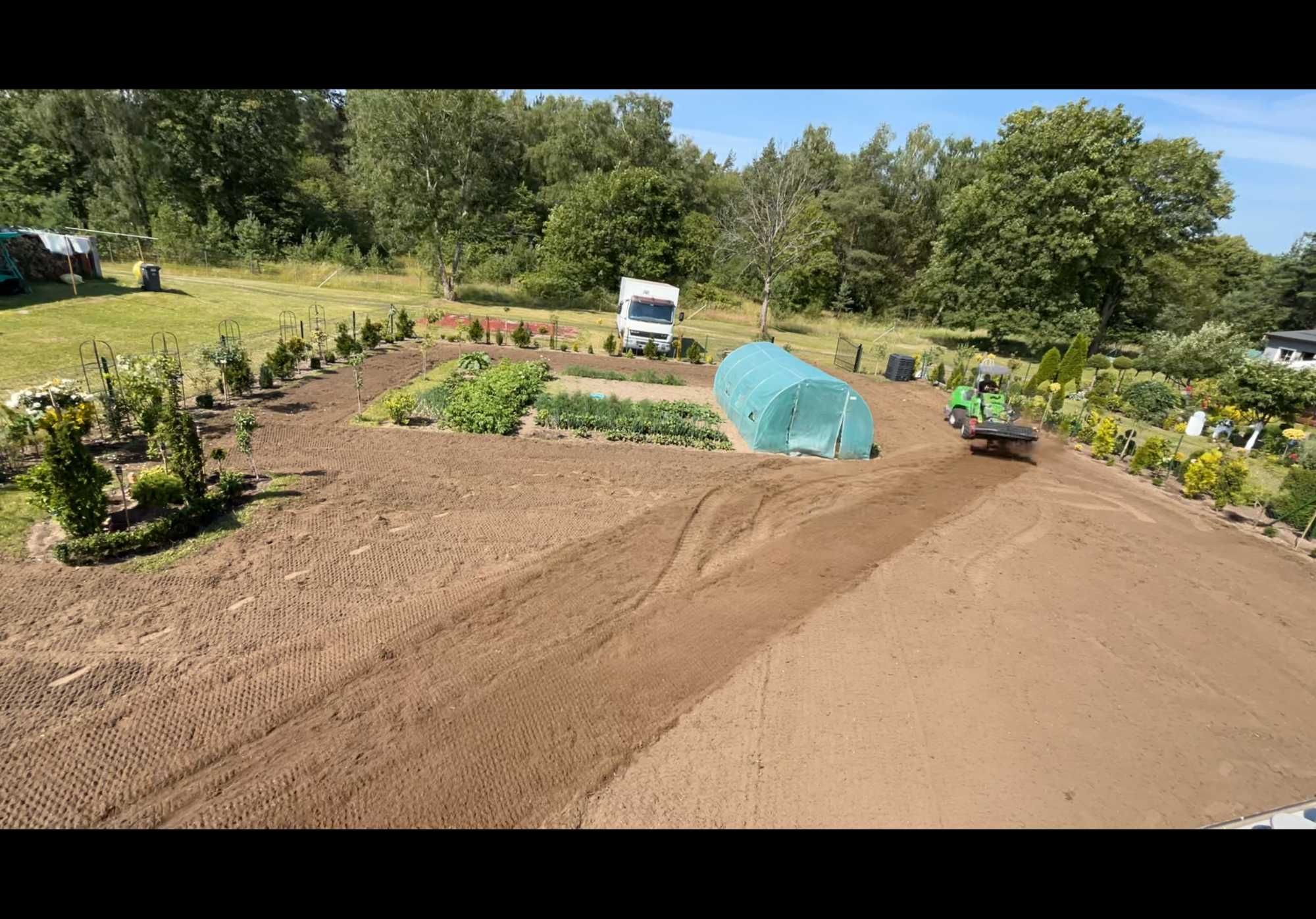 Usługa Glebogryzarki Separacyjnej Przygotowanie gleby pod nowy trawnik