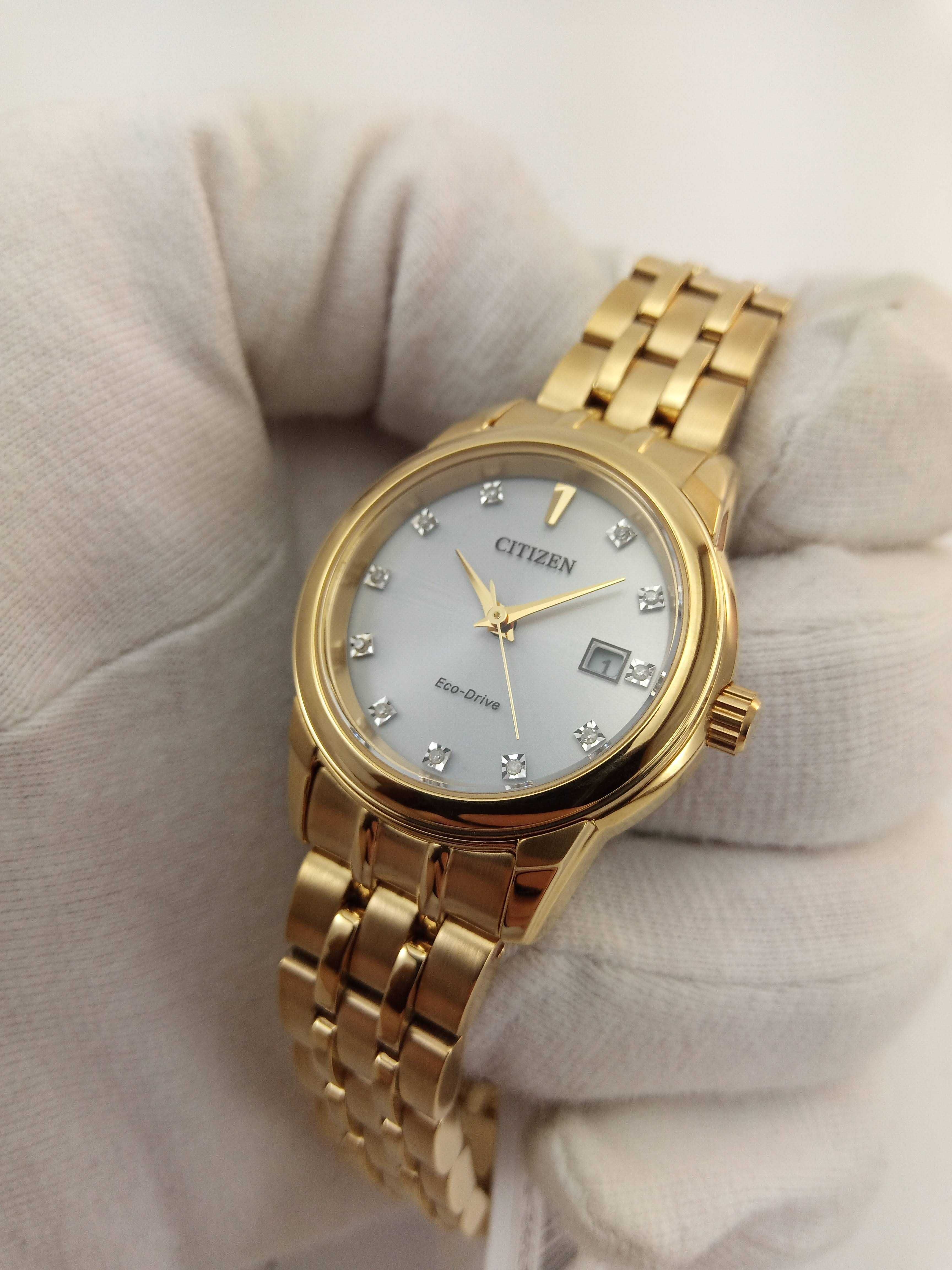 Женские часы с бриллиантами Citizen Diamond Silver Dial EW2392-54A