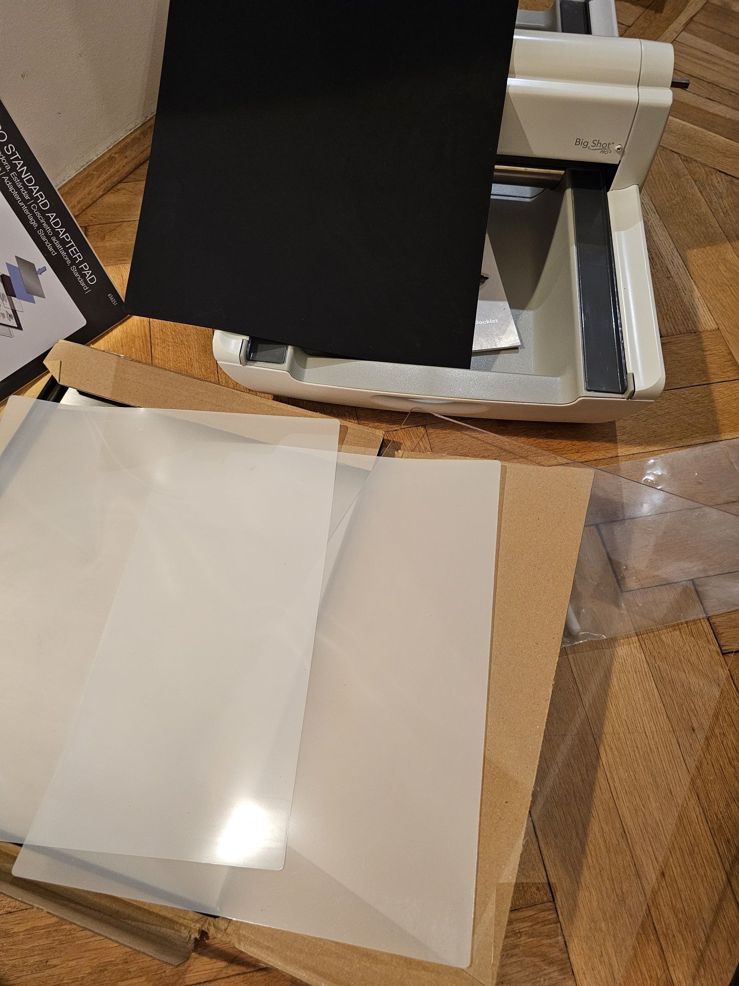 Sizzix Big Shot Pro SIZ-660 Maszyna tnąco-wytłaczająca nie plus switch