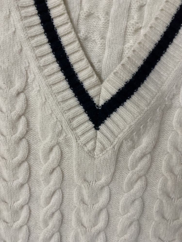 Aritzia Kamizelka Wełniana