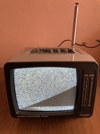 Telewizor kineskopowy turystyczny rosyjski CCCP