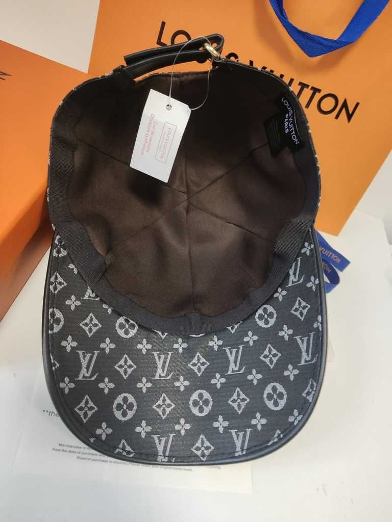 LOUIS VUITTON Męska damska czapka z daszkiem bejsbolówka 78-27