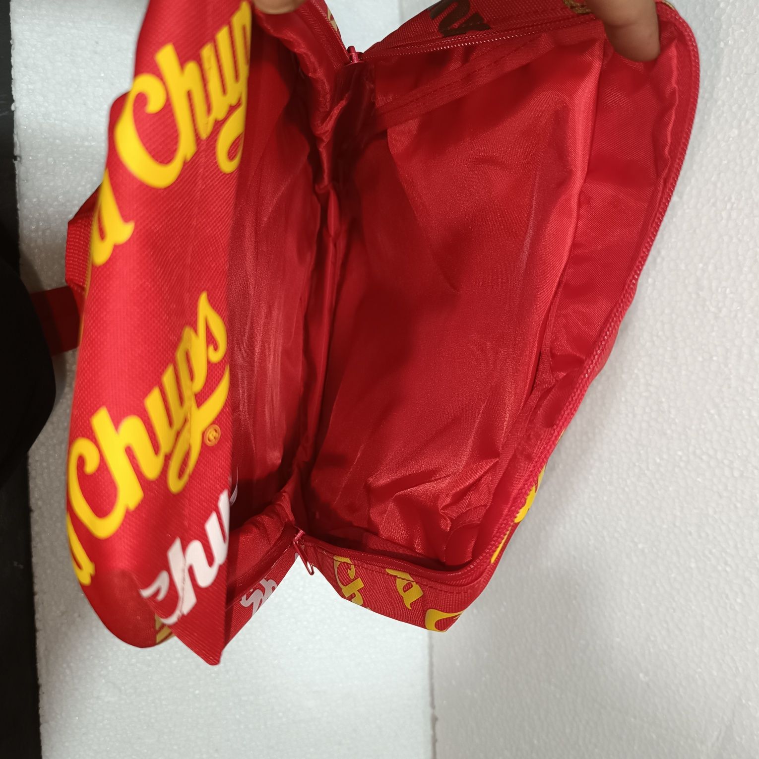 Mochila Chupa Chups aprox. 40cms x 30cms Nova

Nova. Nunca usada