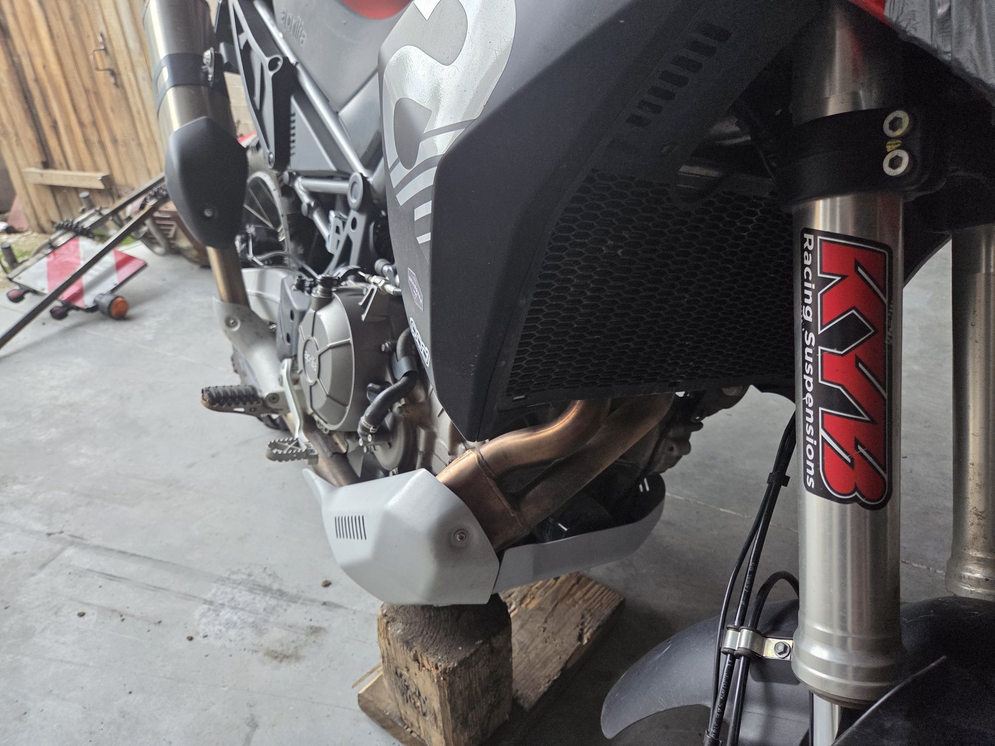 Aprilia tuareg 660 rok 2023 faktura vat 23 salon Polska