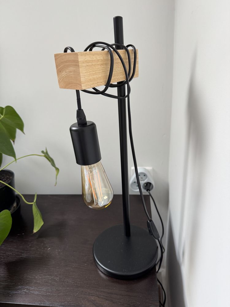 Lampa żarôwka stołowa stojąca loft