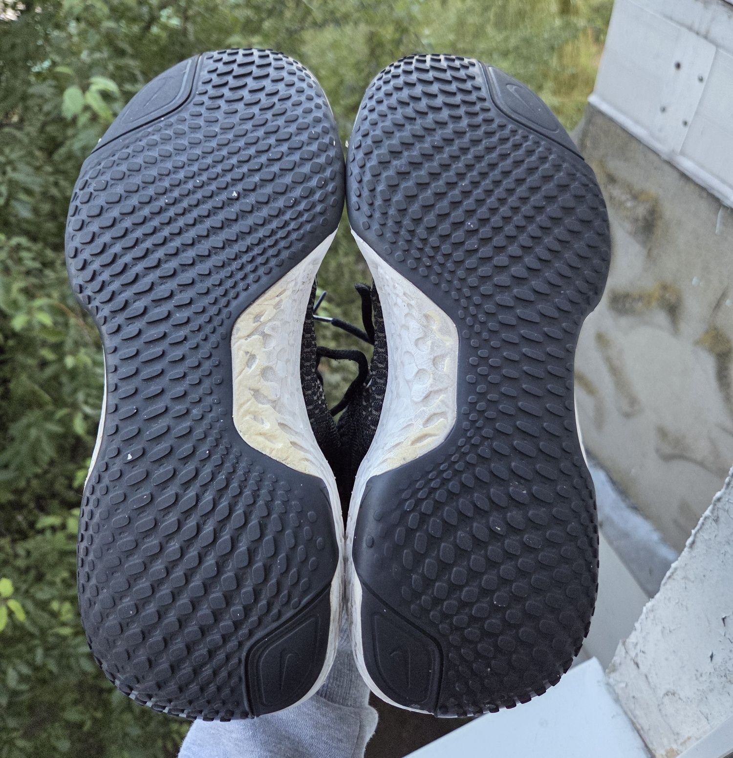 42.5р Nike Zoomx Invincible Run Flyknit 2 кросівки