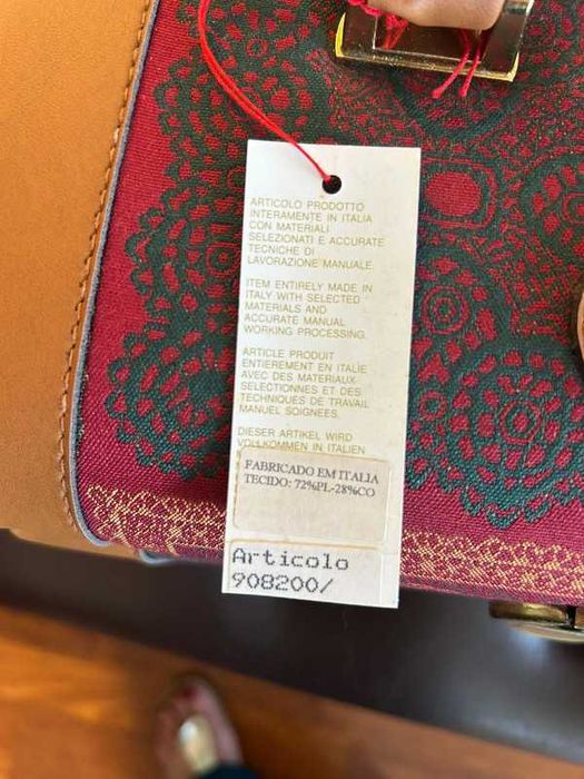 "Necessaire" da marca Giorgio Ferri