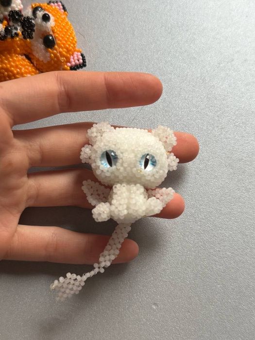 Вироби з бісеру,ТОРГ Є